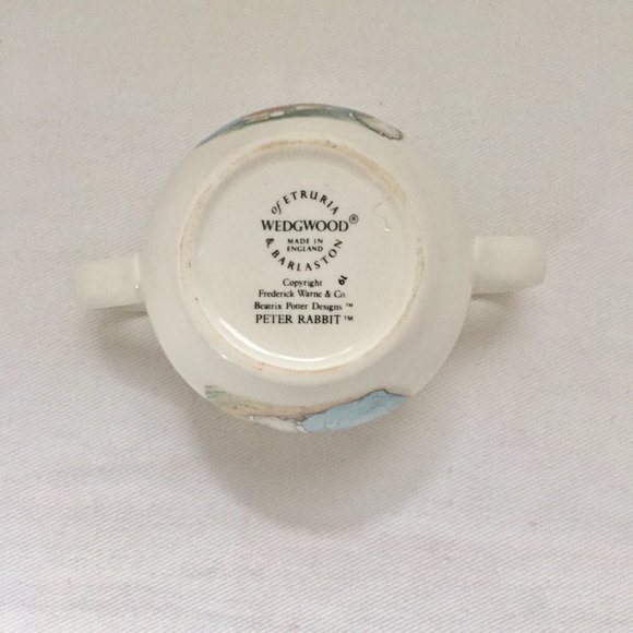 Wedgewood Beatrix Potter 2 Handle Peter Rabbit Child's Cup Mug 2 3/4 - Picture 7 of 7
